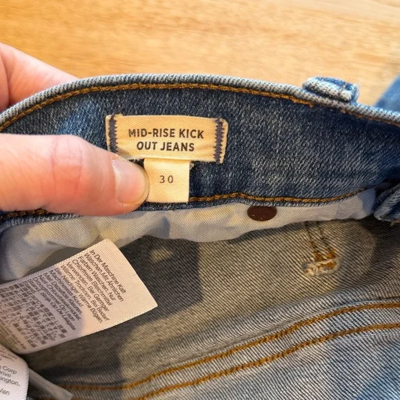 Madewell Mid-Rise Kick Out Jeans - Picture 2 of 4